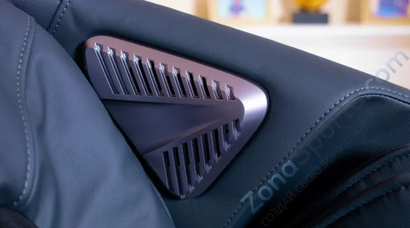 Массажное кресло Ergonova Robotouch Mint